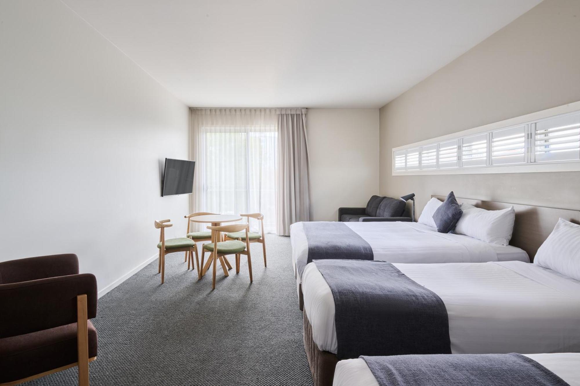 Abode Gungahlin Aparthotel Canberra Exteriör bild