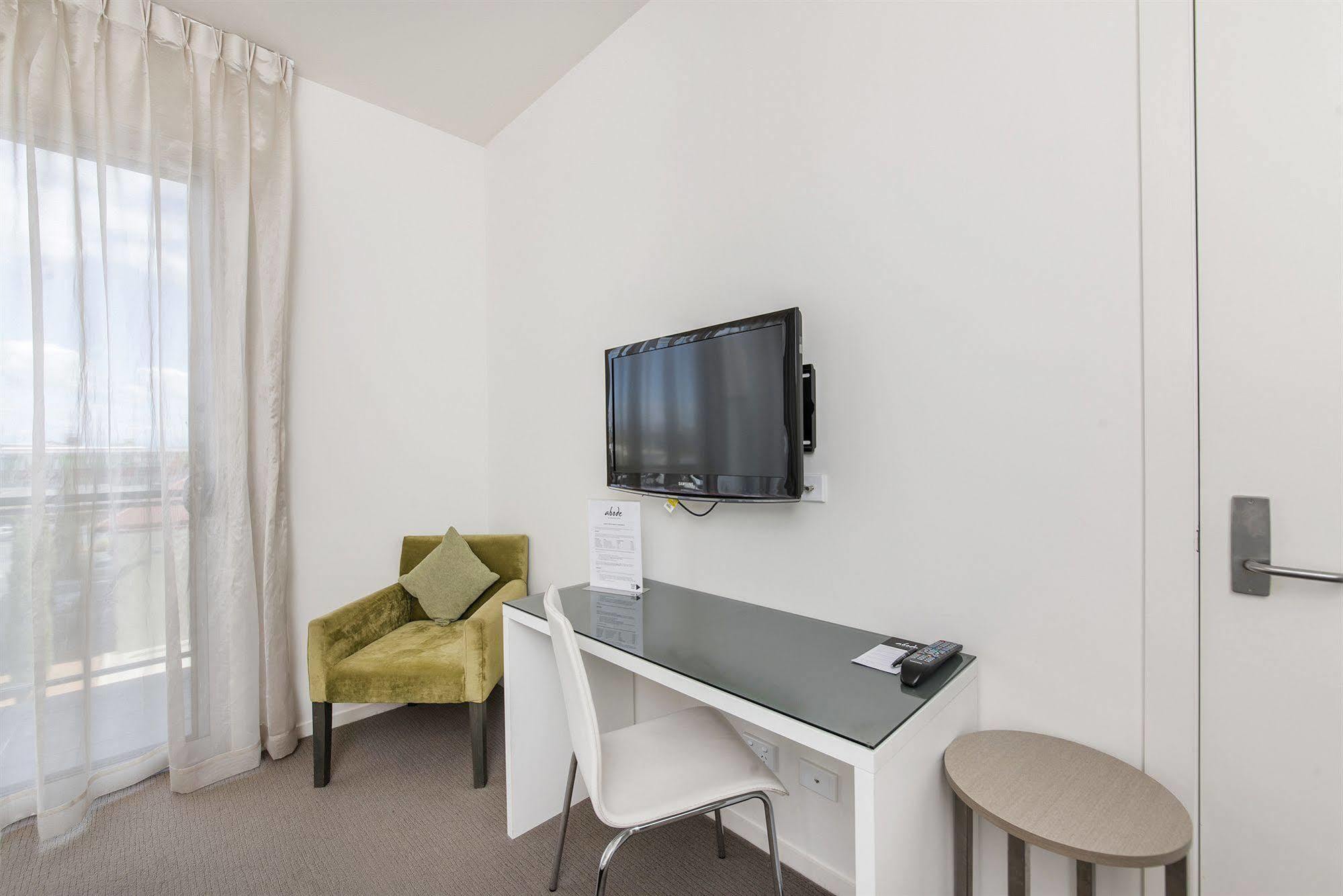 Abode Gungahlin Aparthotel Canberra Exteriör bild