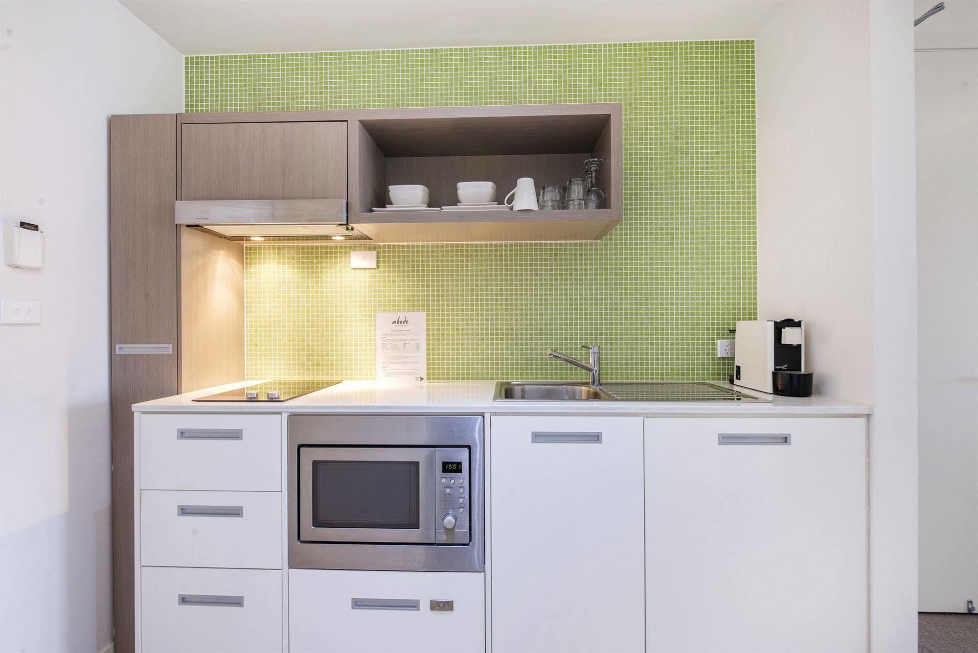 Abode Gungahlin Aparthotel Canberra Exteriör bild